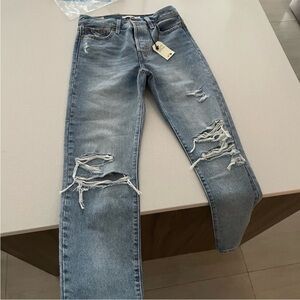 Levi’s wedgie straight distressed jeans